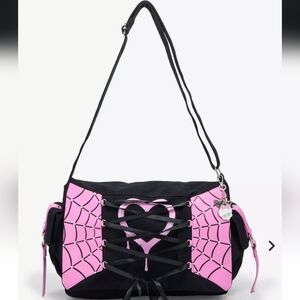 Monster High Draculaura Lace Up Messenger Bag Heart Black And Pink With Skull